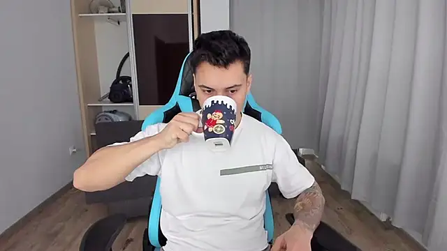 MatMalonne online show from February 3, 7:18 am