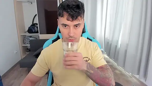 MatMalonne online show from December 2, 7:14 am