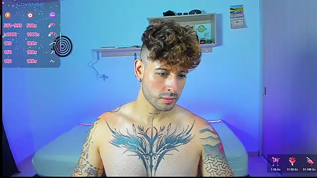 Snapshot of Ares_blue chatting on May 13, 1:19 pm Ares blue online show from May 13, 1:19 pm
