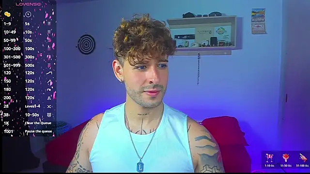 Snapshot of Ares_blue chatting on May 25, 11:38 am Ares blue online show from May 25, 11:38 am