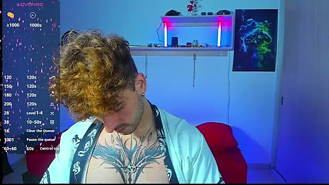 Snapshot of Ares_blue chatting on May 26, 12:12 pm Ares blue online show from May 26, 12:12 pm