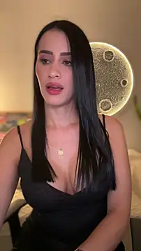 SarahhSmitth1 online show from April 24, 12:02 am