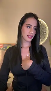 SarahhSmitth1 online show from April 28, 10:15 pm