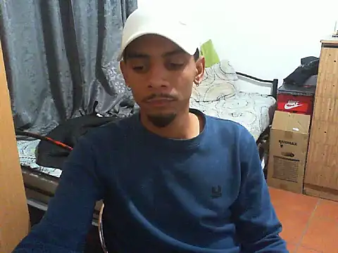 29YOURZ 28  online show from September 29, 6:13 pm