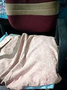 Snapshot of Ralisha_Rani chatting on November 15, 2:13 pm Ralisha Rani online show from November 15, 2:13 pm