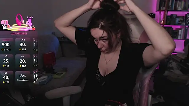 Snapshot of SexyWitch_666 chatting on July 31, 5:51 am SexyWitch 666 online show from July 31, 5:51 am