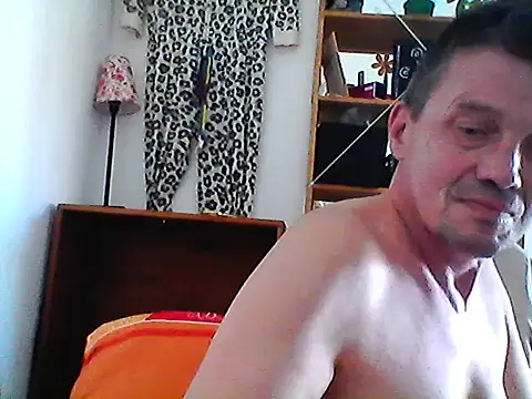 Snapshot of Bigpenis6y chatting on May 26, 12:12 pm Bigpenis6y online show from May 26, 12:12 pm
