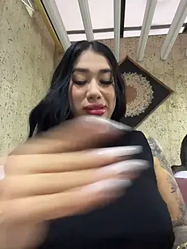 kiim taaylor online show from November 14, 10:36 am