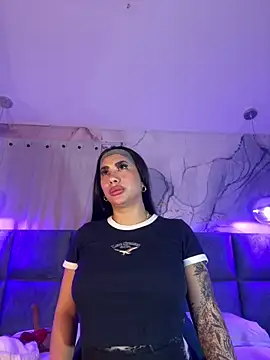 kiim taaylor online show from December 21, 3:08 pm