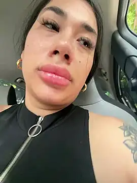 kiim taaylor online show from June 2, 1:35 pm