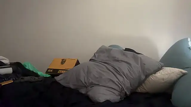 nakud4u online show from December 18, 3:45 am