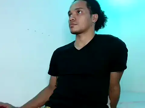 Snapshot of Brett_Black_ chatting on December 3, 9:01 pm Brett Black online show from December 3, 9:01 pm