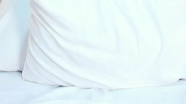 Snapshot of miamiller69 chatting on June 11, 2:53 am miamiller69 online show from June 11, 2:53 am