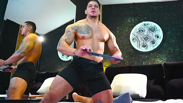 MassimoWalton2 online show from January 15, 3:16 pm