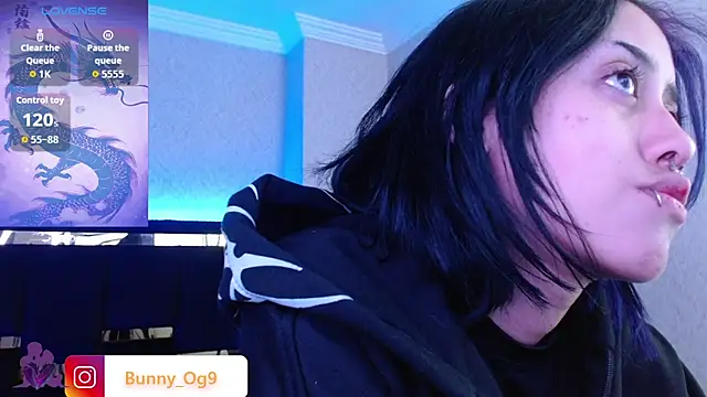 Snapshot of Bunny_O chatting on May 17, 1:36 am Bunny O online show from May 17, 1:36 am