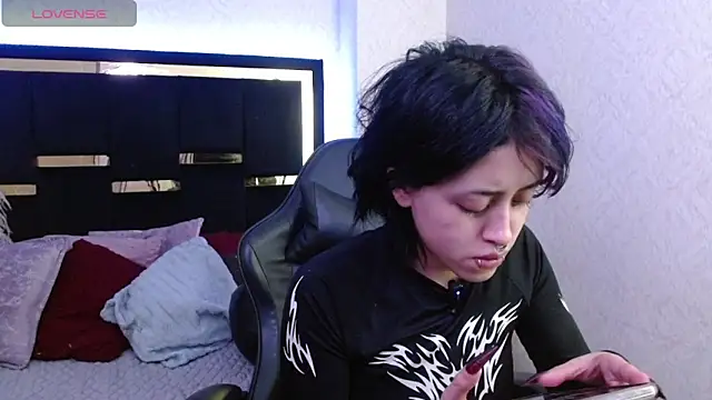 Snapshot of Bunny_O chatting on June 2, 12:34 am Bunny O online show from June 2, 12:34 am