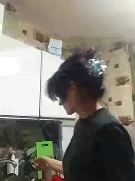 SweetLeila40 online show from December 1, 8:47 pm