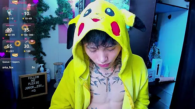 Snapshot of juniior_2311_ chatting on March 20, 12:00 pm juniior 2311 online show from March 20, 12:00 pm