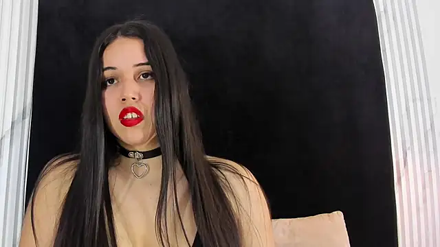 Snapshot of melaniecooperr chatting on January 23, 8:35 pm melaniecooperr online show from January 23, 8:35 pm