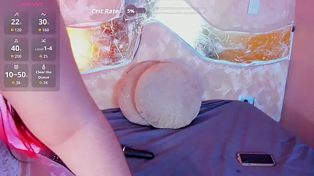 Snapshot of melaniecooperr chatting on November 4, 5:06 am melaniecooperr online show from November 4, 5:06 am