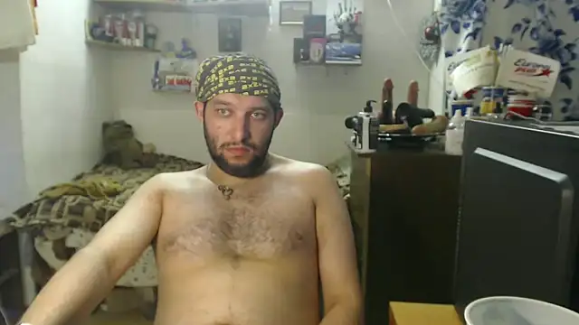 Snapshot of BISEXGOOD777 chatting on June 9, 5:57 pm BISEXGOOD777 online show from June 9, 5:57 pm