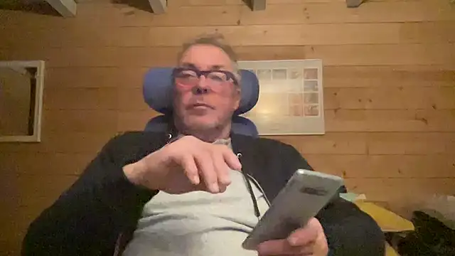 Snapshot of lelohop chatting on January 24, 5:53 am lelohop online show from January 24, 5:53 am