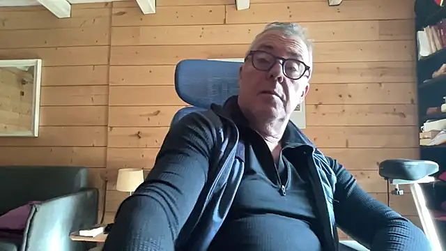 Snapshot of lelohop chatting on October 31, 12:39 pm lelohop online show from October 31, 12:39 pm