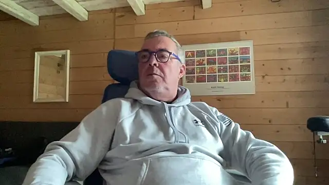 Snapshot of lelohop chatting on November 23, 10:48 am lelohop online show from November 23, 10:48 am