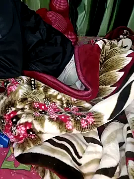 Snapshot of MUMTAJ-1 chatting on December 14, 5:36 pm MUMTAJ-1 online show from December 14, 5:36 pm