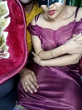 Snapshot of MUMTAJ-1 chatting on December 17, 1:07 am MUMTAJ-1 online show from December 17, 1:07 am