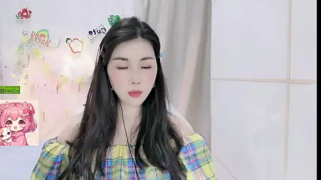 Snapshot of HK_angelchloe chatting on May 21, 1:23 am HK angelchloe online show from May 21, 1:23 am