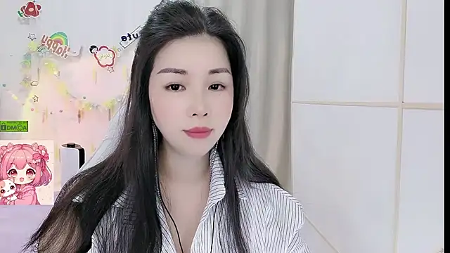 Snapshot of HK_angelchloe chatting on June 12, 1:04 am HK angelchloe online show from June 12, 1:04 am