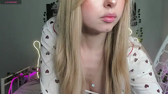Snapshot of Melissa_babs chatting on January 27, 10:27 am Melissa babs online show from January 27, 10:27 am
