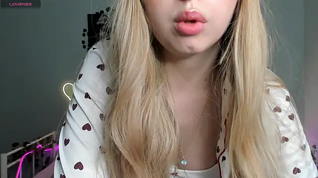 Snapshot of Melissa_babs chatting on January 29, 1:58 am Melissa babs online show from January 29, 1:58 am
