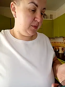Snapshot of Annet1912 chatting on April 4, 10:46 am Annet1912 online show from April 4, 10:46 am