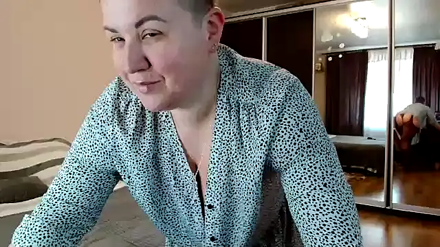 Snapshot of Annet1912 chatting on April 5, 9:39 am Annet1912 online show from April 5, 9:39 am