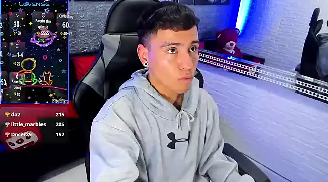 salvadorgomezx online show from December 26, 5:15 am