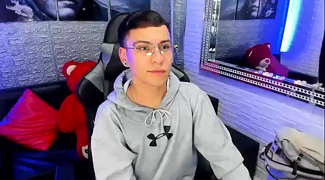 salvadorgomezx online show from January 9, 8:45 am