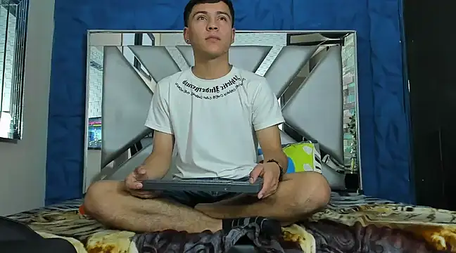 salvadorgomezx online show from January 23, 3:54 pm