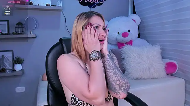 Alexasmith06 online show from December 3, 1:21 pm