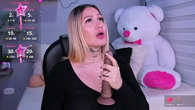 Alexasmith06 online show from March 10, 10:34 pm