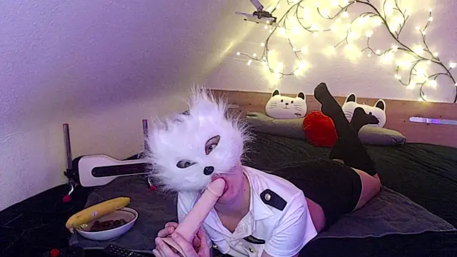 kleinelea123 online show from March 8, 7:49 am