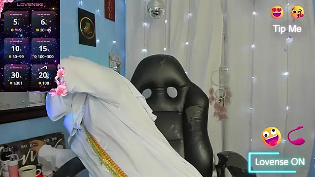 Snapshot of Falak-Yasin chatting on June 28, 1:28 pm Falak-Yasin online show from June 28, 1:28 pm