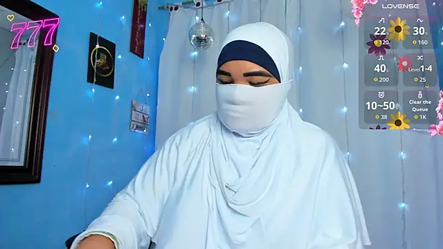 Snapshot of Falak-Yasin chatting on August 2, 1:20 pm Falak-Yasin online show from August 2, 1:20 pm