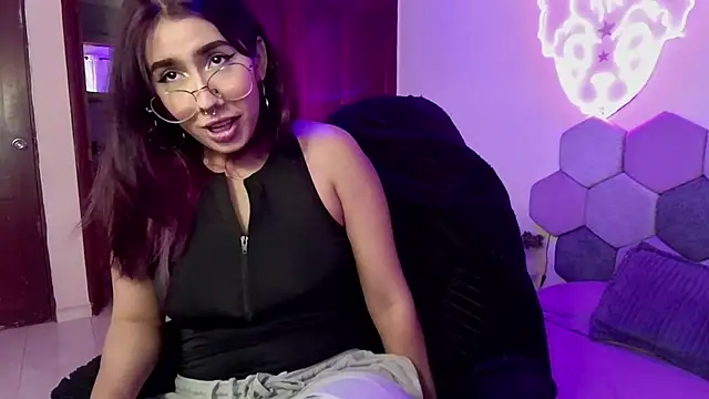 Snapshot of Horny_tgn chatting on March 18, 5:42 pm Horny tgn online show from March 18, 5:42 pm
