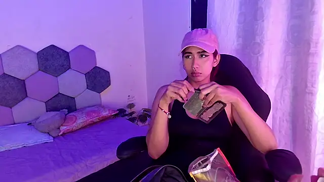 Horny tgn online show from November 15, 6:59 pm