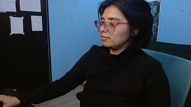 Snapshot of X_CHERRY_XX chatting on June 26, 2:38 am X CHERRY XX online show from June 26, 2:38 am