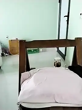 Anna-Cute69 online show from December 3, 1:24 am