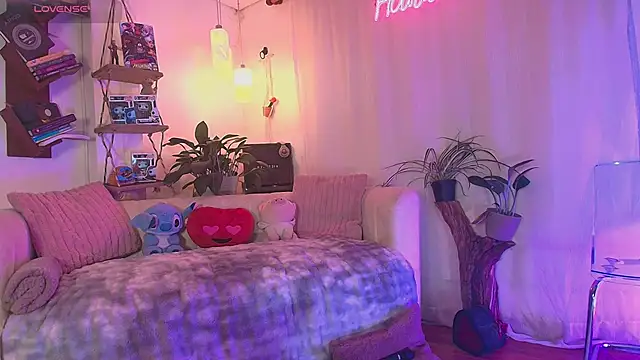 Snapshot of HANNAH_LOVEE chatting on June 20, 3:09 am HANNAH LOVEE online show from June 20, 3:09 am