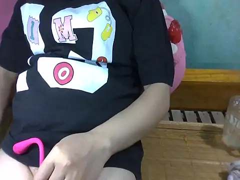 Snapshot of Mine-999 chatting on October 22, 7:57 pm Mine-999 online show from October 22, 7:57 pm